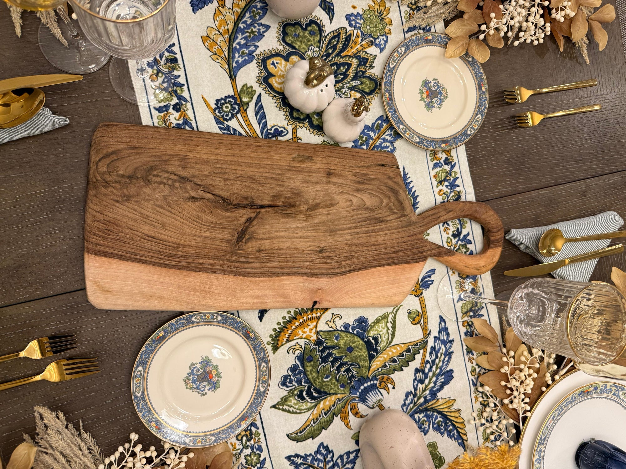 Olive Wood Paddle Cutting Board