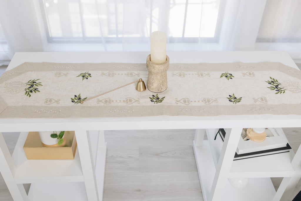 Mediterranean Grace Runner