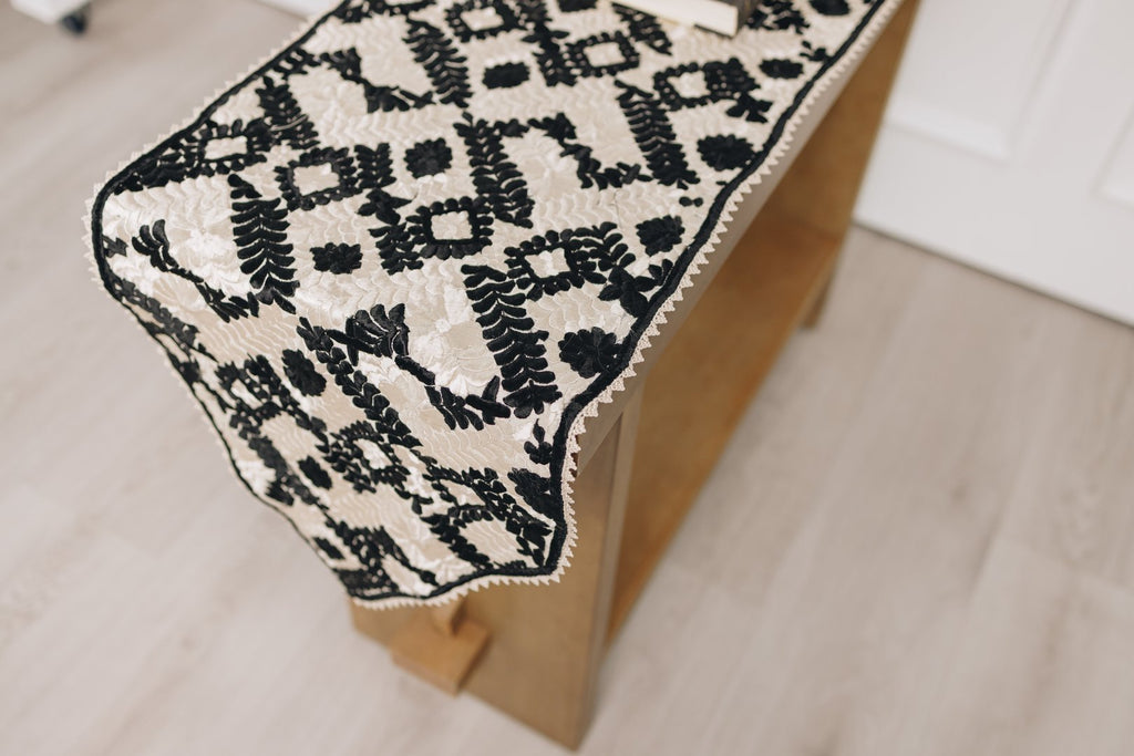 Zahara Table Runner