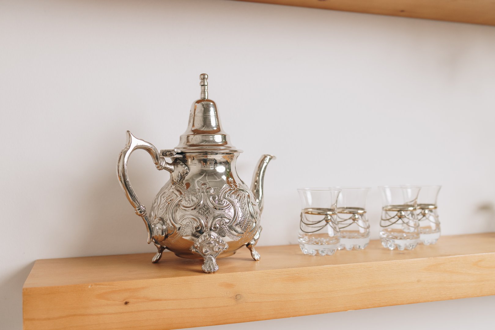 Kasbah Crest Teapot